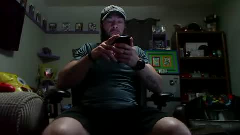 Snapshot of number1dad_ chatting on September 9, 2025, 10:37 am Awwwww Hey Sweetie Pies. Welcome To The Sweetie Pie Lounge. Enjoy The Dad-Cast. SweetCorny Fun-loving Dad Talk. online show from September 9, 2025, 10:37 am