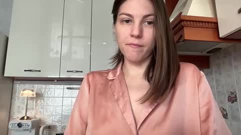 Ema online show from September 16, 2025, 5:08 am