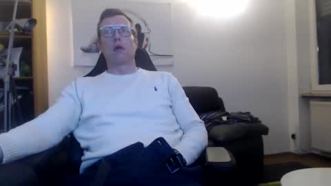 nursefan online show from December 15, 2025, 6:34 pm