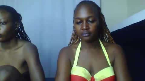 Snapshot of nutgal_ chatting on April 3, 2026, 11:36 pm nutgal online show from April 3, 2026, 11:36 pm