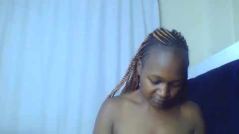 Snapshot of nutgal_ chatting on April 6, 2026, 8:04 am nutgal online show from April 6, 2026, 8:04 am