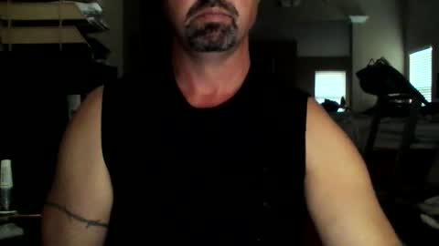 Snapshot of nvrenuff1979 chatting on September 15, 2025, 11:32 am nvrenuff1979 online show from September 15, 2025, 11:32 am