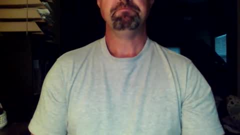 Snapshot of nvrenuff1979 chatting on September 30, 2025, 11:37 am nvrenuff1979 online show from September 30, 2025, 11:37 am