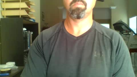 nvrenuff1979 online show from June 15, 2026, 12:07 pm