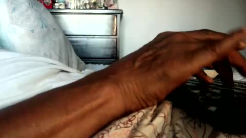 KN online show from October 23, 2025, 4:39 pm