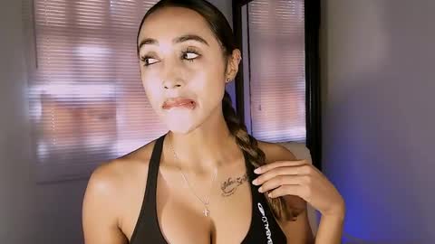 Nycole online show from March 31, 2026, 7:25 pm