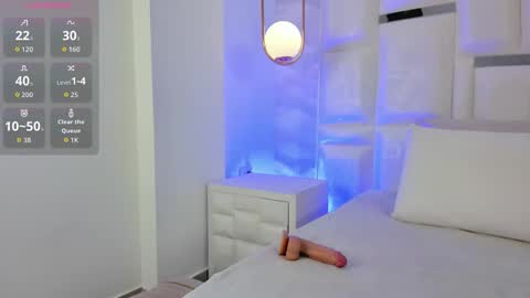 Nyla  online show from December 5, 2025, 2:03 pm