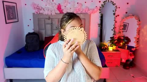 Snapshot of nyla_fox chatting on April 7, 2026, 7:03 pm nyla online show from April 7, 2026, 7:03 pm