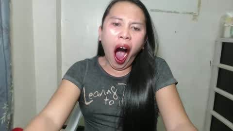 Snapshot of nylecummer chatting on May 4, 2026, 1:18 pm nylecummer online show from May 4, 2026, 1:18 pm