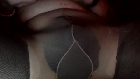 Snapshot of nylon2412 chatting on December 12, 2024, 7:30 am nylon2412 online show from December 12, 2024, 7:30 am