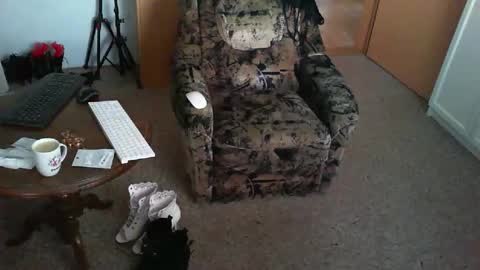 Strumpfhose online show from March 16, 2026, 5:35 am