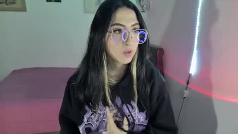 Frida online show from February 4, 2025, 6:57 am