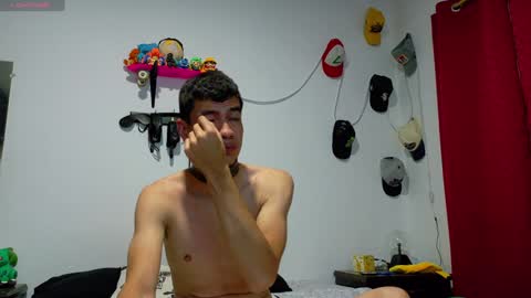 Snapshot of nymphobuddies chatting on December 18, 2024, 4:28 pm David and Steven Independents online show from December 18, 2024, 4:28 pm