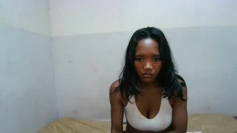 nympholinha online show from November 22, 2025, 7:29 am