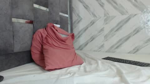 xionela gates online show from March 10, 2025, 10:13 pm