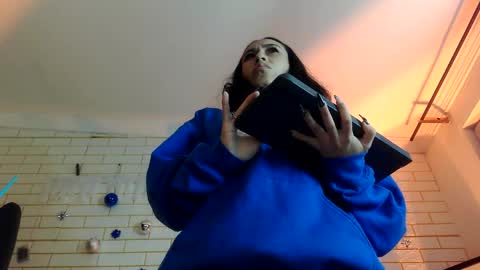 nyx1126 online show from December 18, 2025, 11:38 am