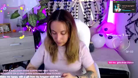 Alex   .    online show from October 22, 2025, 11:04 pm