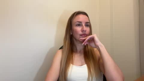 Snapshot of nyxelia_ chatting on April 29, 2026, 7:12 am Anastasia online show from April 29, 2026, 7:12 am