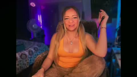 Snapshot of nyxxen chatting on February 7, 2026, 3:21 am nyxxen online show from February 7, 2026, 3:21 am