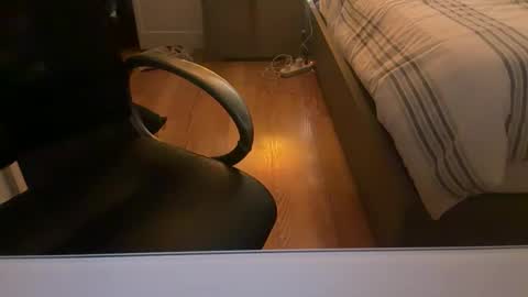 Snapshot of obiwand653040 chatting on October 23, 2025, 6:02 am obiwand653040 online show from October 23, 2025, 6:02 am