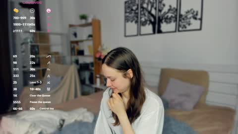 Snapshot of obsidiva chatting on April 4, 2026, 8:17 pm Elis online show from April 4, 2026, 8:17 pm