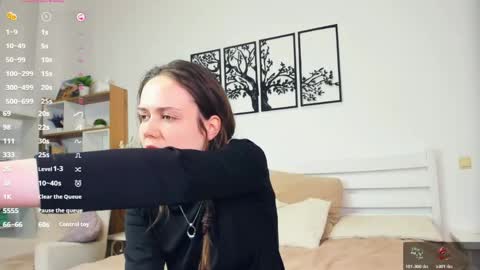 Snapshot of obsidiva chatting on April 12, 2026, 8:25 pm Elis online show from April 12, 2026, 8:25 pm