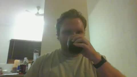 Snapshot of occios chatting on April 1, 2026, 1:41 pm Robert online show from April 1, 2026, 1:41 pm