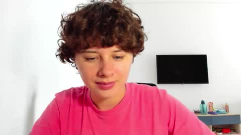 Evie online show from March 6, 2026, 7:05 am