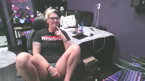 Snapshot of oddywithabody chatting on March 1, 2026, 7:32 am Oddy With A Body online show from March 1, 2026, 7:32 am