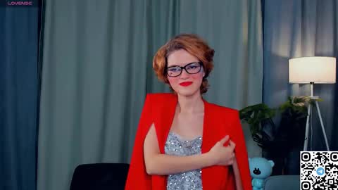 Snapshot of odettechurchwell chatting on December 2, 2025, 3:45 am Eli online show from December 2, 2025, 3:45 am