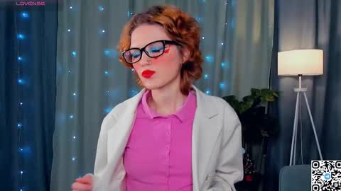 Snapshot of odettechurchwell chatting on December 22, 2025, 3:25 am Eli online show from December 22, 2025, 3:25 am