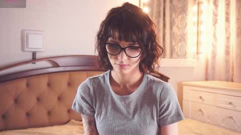 Thea online show from January 19, 2026, 5:33 am