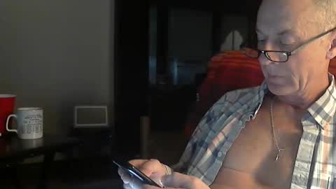 Snapshot of office_slr chatting on December 15, 2024, 11:53 pm Officer online show from December 15, 2024, 11:53 pm