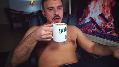 Snapshot of officeman7 chatting on January 22, 2025, 4:12 pm officeman7 online show from January 22, 2025, 4:12 pm