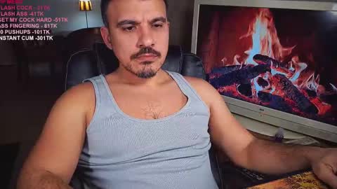 Snapshot of officeman7 chatting on February 22, 2025, 6:52 pm officeman7 online show from February 22, 2025, 6:52 pm