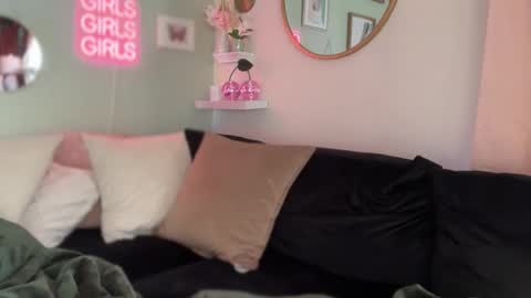 Tams online show from April 1, 2026, 2:47 pm