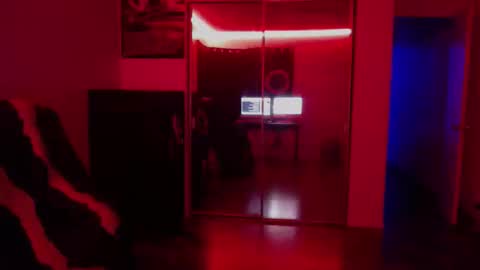 Money online show from November 30, 2025, 2:43 pm