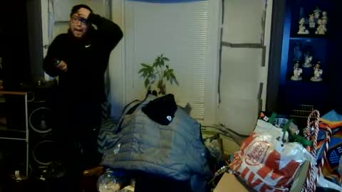 oscar flores online show from March 3, 2026, 7:03 am