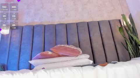 Snapshot of oh_hollyy chatting on March 4, 2025, 1:55 am Holly online show from March 4, 2025, 1:55 am