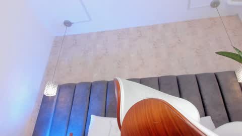 Snapshot of oh_hollyy chatting on March 11, 2025, 10:42 pm Holly online show from March 11, 2025, 10:42 pm