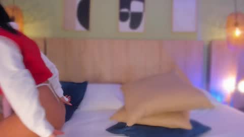 Snapshot of oh_hollyy chatting on September 10, 2025, 11:43 am Holly online show from September 10, 2025, 11:43 am