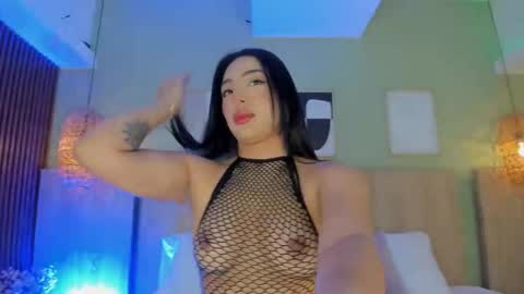 Snapshot of oh_hollyy chatting on December 20, 2025, 11:17 am Holly online show from December 20, 2025, 11:17 am