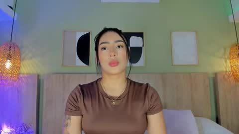 Snapshot of oh_hollyy chatting on December 22, 2025, 11:18 am Holly online show from December 22, 2025, 11:18 am