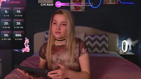 oh_my_julia online show from November 8, 2025, 6:29 pm