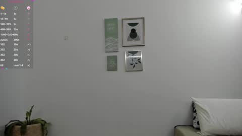 ohanna_ online show from March 9, 2025, 2:39 am