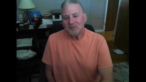 Snapshot of ohfukitsbob chatting on September 29, 2025, 2:33 pm ohfukitsbob online show from September 29, 2025, 2:33 pm