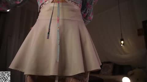 Snapshot of ohmyclaire chatting on November 7, 2025, 7:36 pm Claire online show from November 7, 2025, 7:36 pm