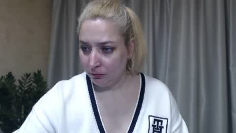 Iren online show from April 19, 2026, 5:40 am