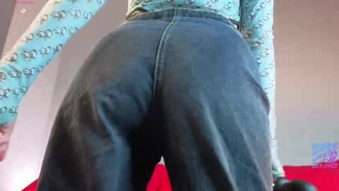 Yumi online show from March 15, 2026, 6:14 pm