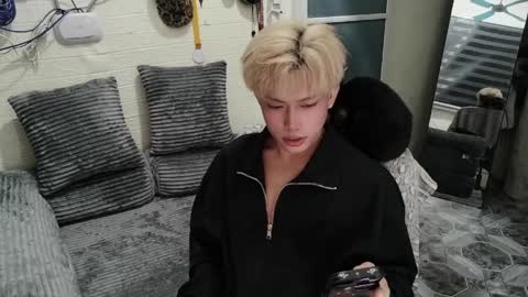 Snapshot of oishii_ii chatting on April 11, 2026, 4:22 pm oishii online show from April 11, 2026, 4:22 pm